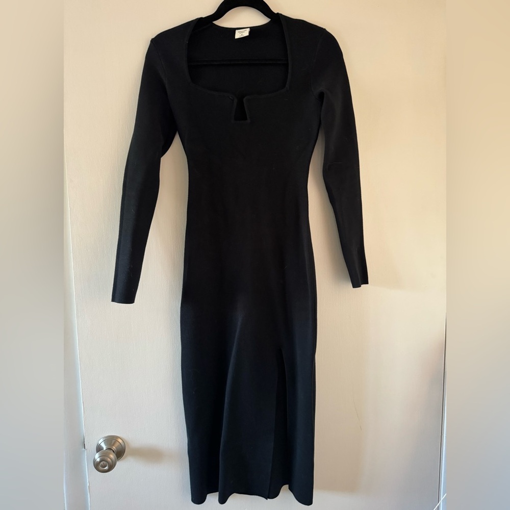 Black Abercrombie & Fitch dress